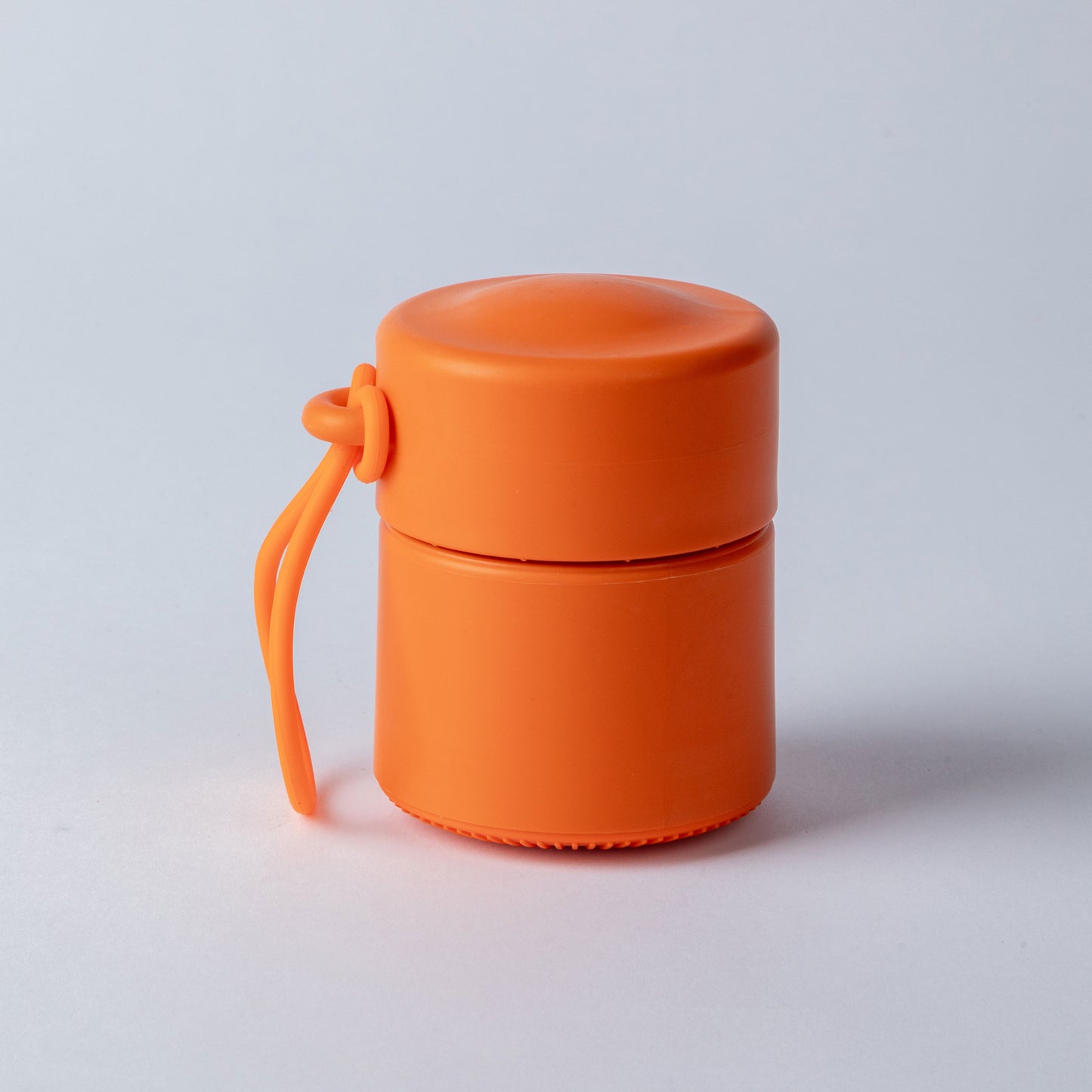 ORANGE ROLL-ON SUNSCREEN APPLICATOR