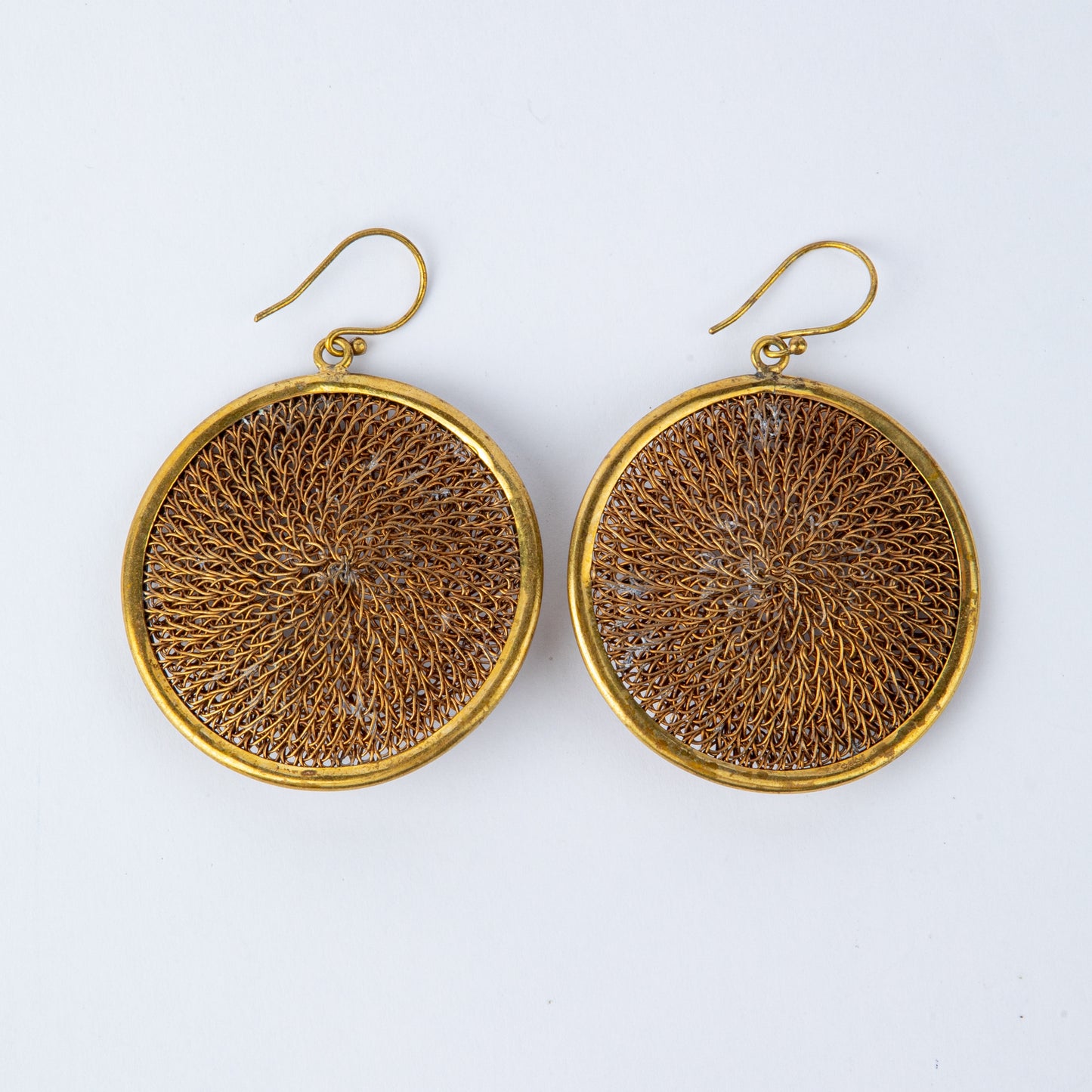 FRAMED BRASS MESH DISC EARRINGS