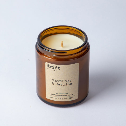 WHITE TEA & JASMINE MEDIUM CANDLE