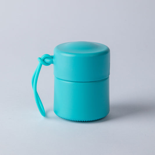 BLUE ROLL-ON SUNSCREEN APPLICATOR